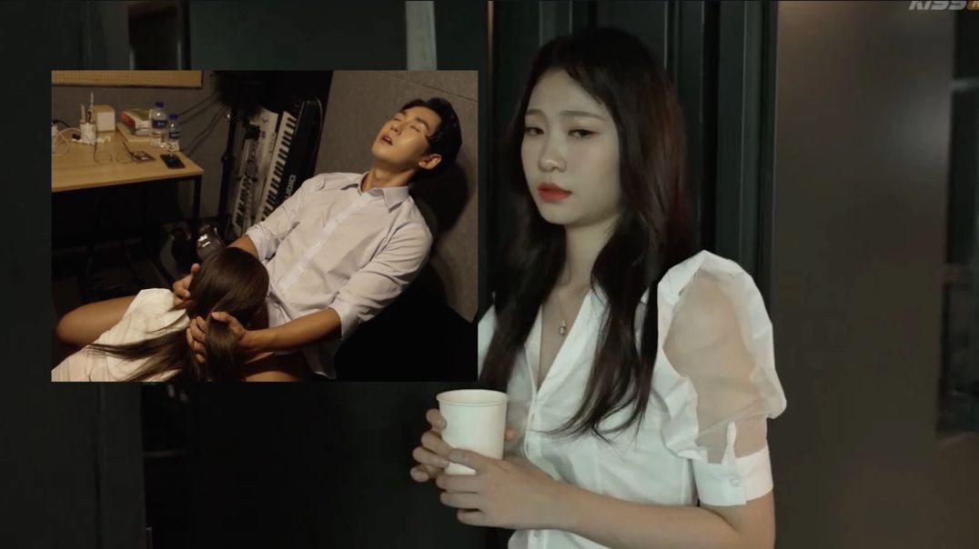 Call Center Love Scene 5